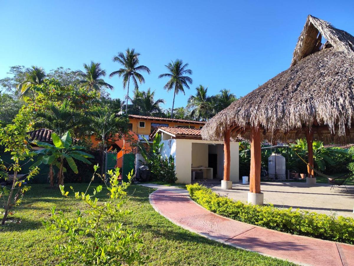 Hotel J.B. Zihuatanejo Dış mekan fotoğraf