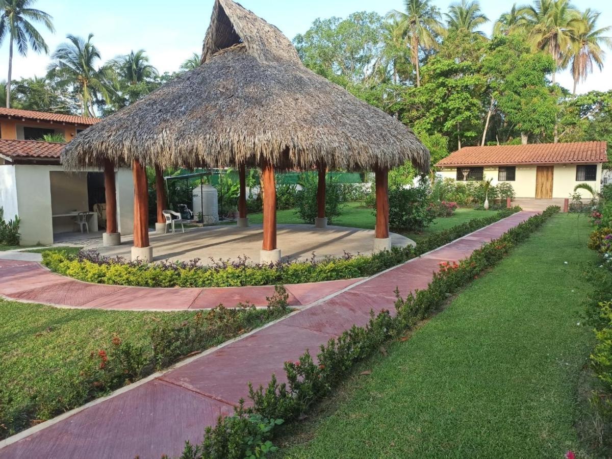 Hotel J.B. Zihuatanejo Dış mekan fotoğraf