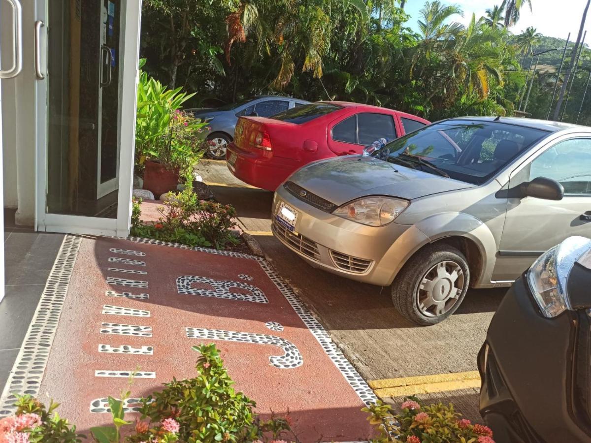 Hotel J.B. Zihuatanejo Dış mekan fotoğraf