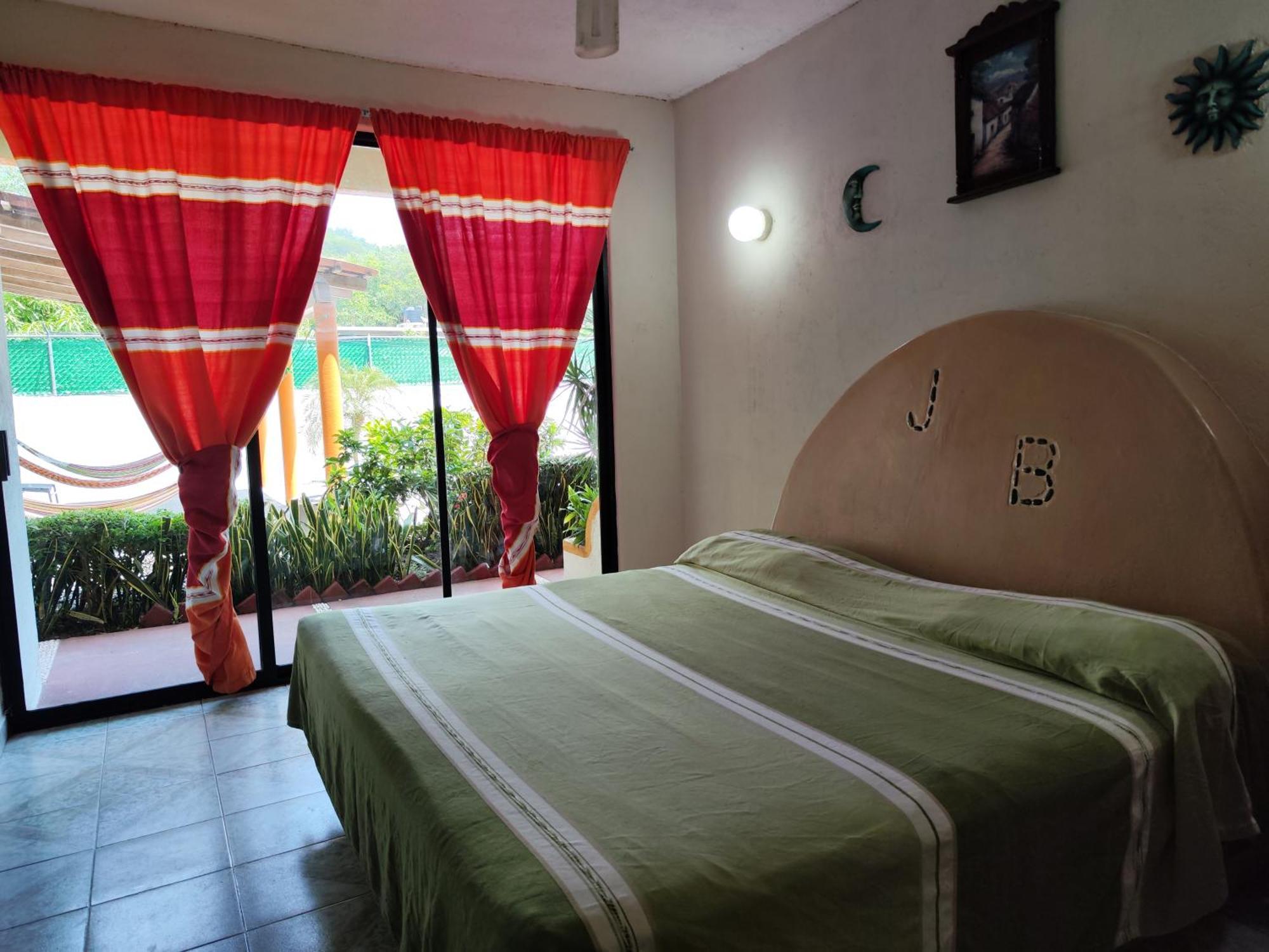 Hotel J.B. Zihuatanejo Dış mekan fotoğraf