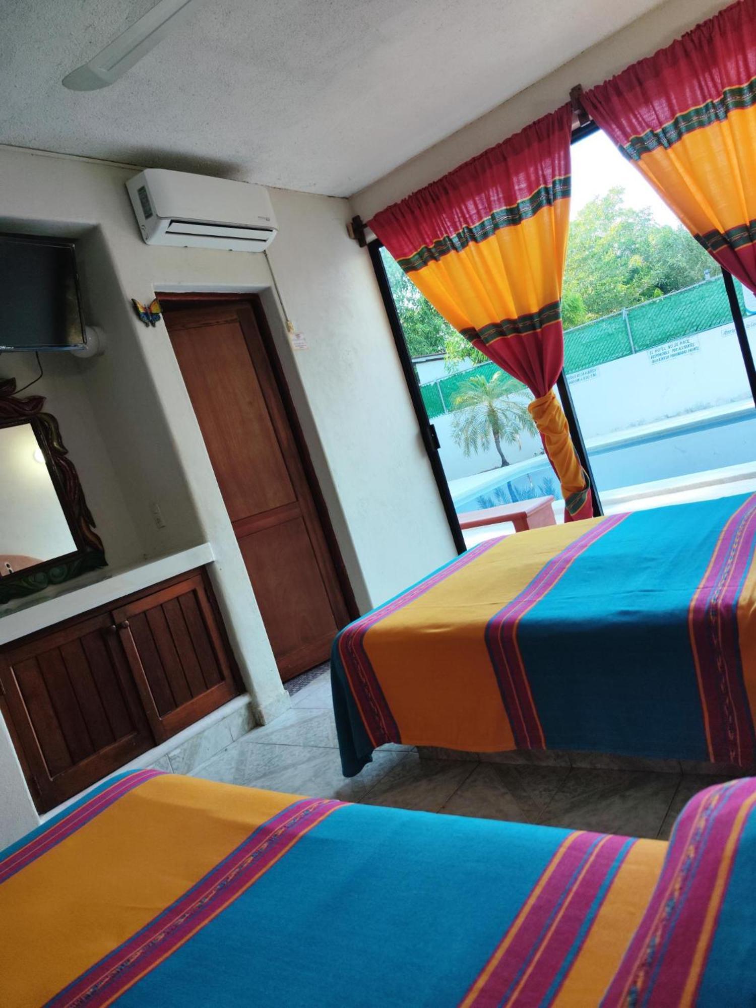 Hotel J.B. Zihuatanejo Dış mekan fotoğraf