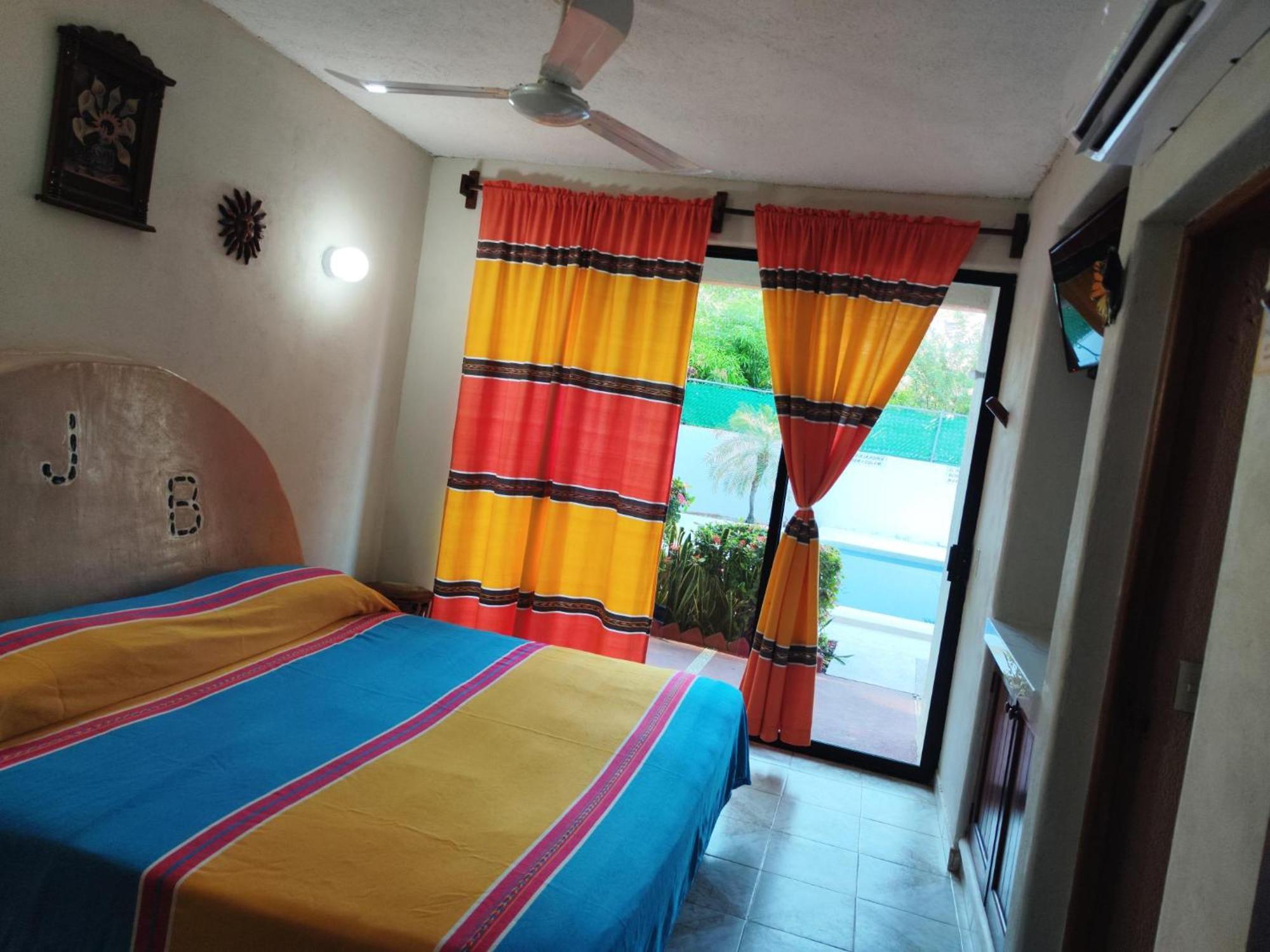 Hotel J.B. Zihuatanejo Dış mekan fotoğraf