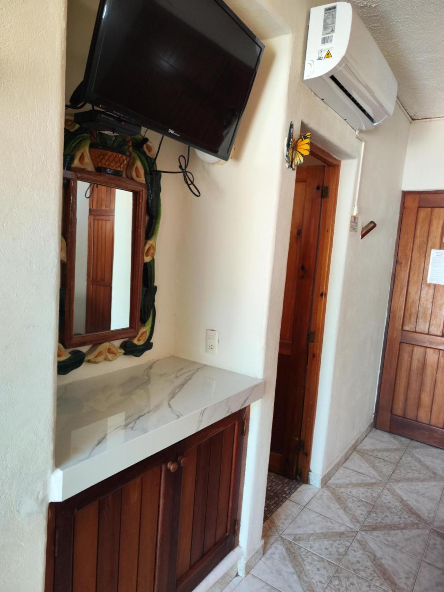 Hotel J.B. Zihuatanejo Dış mekan fotoğraf