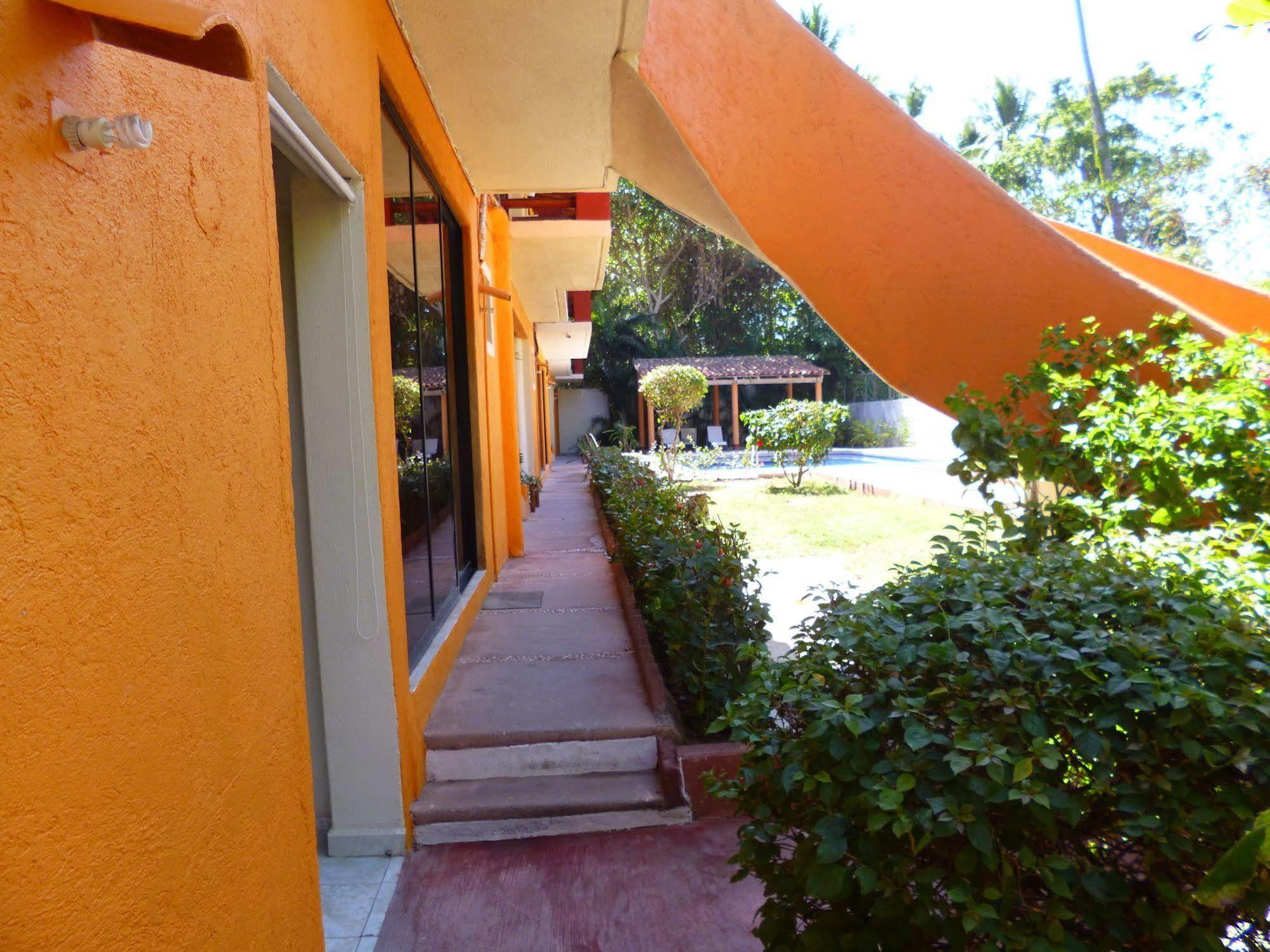 Hotel J.B. Zihuatanejo Dış mekan fotoğraf